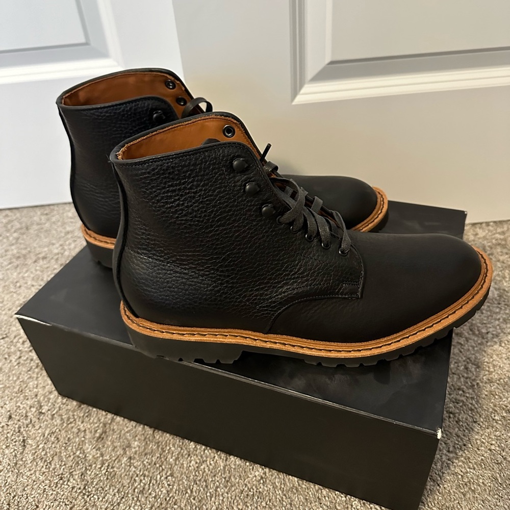Brand new in box Sutter mill boots size 10
